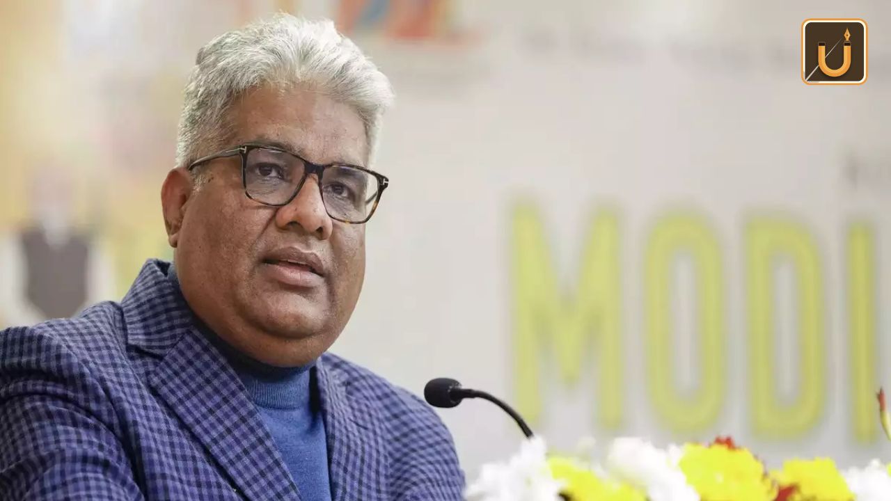 Usthadian Academy / Union Minister Bhupendra Yadav Launched A Book Titled ‘Modi: Energising A Green Future’ | 13 jan 2023 Usthadian Academy / Union Minister Bhupendra Yadav Launched A Book Titled ‘Modi: Energising A Green Future’